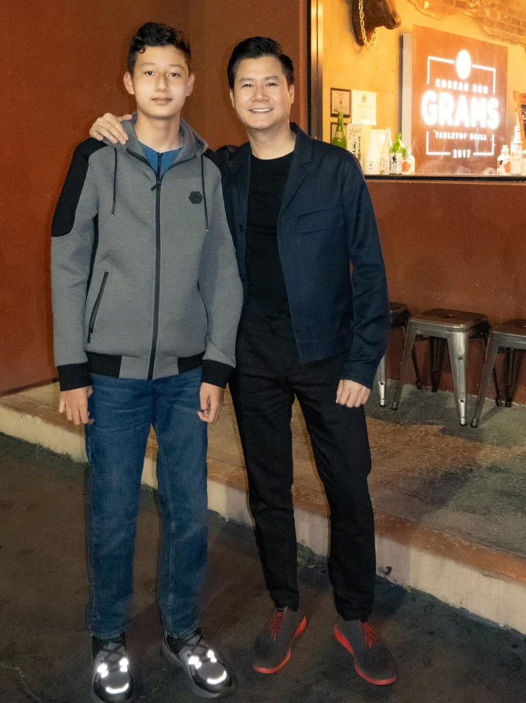 "Quý ông Showbiz"của làng nhạc Việt ca sĩ Quang Dũng: Độc thân ở tuổi U50 và nỗi khổ tâm dày vò nhiều năm của Anh