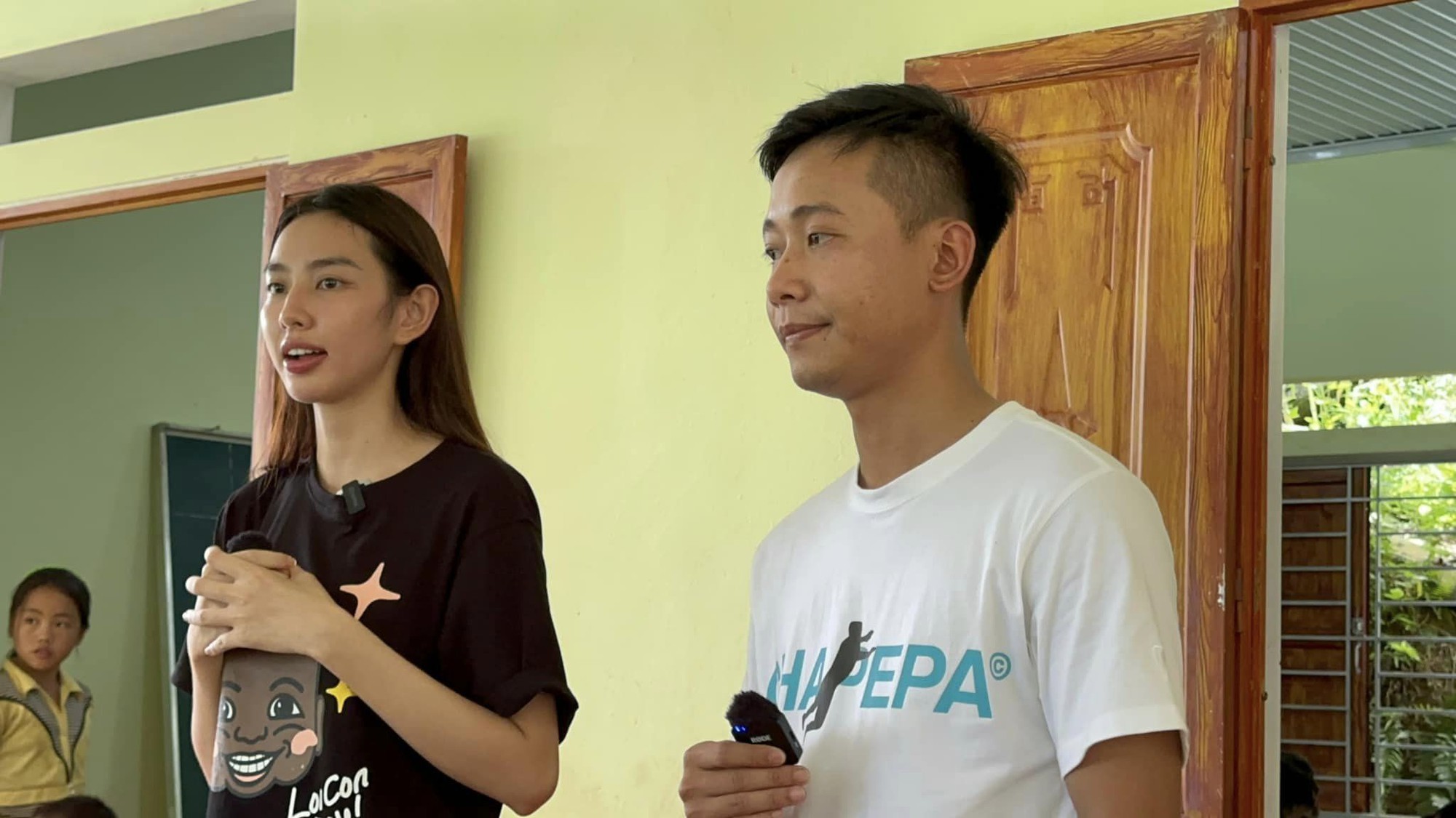 Hoa hậu Thuỳ Tiên: &quot;Quang Linh Vlogs là người anh mà tôi rất quý khi cùng mang lý tưởng yêu thương, giúp đỡ mọi người&quot; - Ảnh 3.