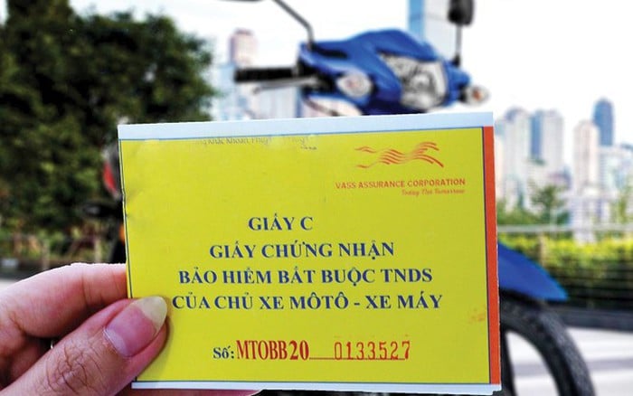 Không có bảo hiểm xe máy sẽ bị xử phạt thế nào? 