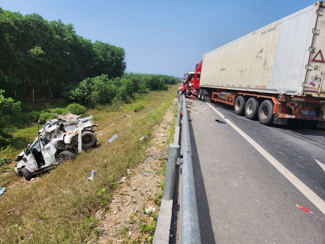 Quy trách nhiệm khi nhập làn gây tai nạn: Phần lớn lỗi thuộc về xe nhập làn, nhưng xe làn bên cũng khó tránh trách nhiệm - Ảnh 4.