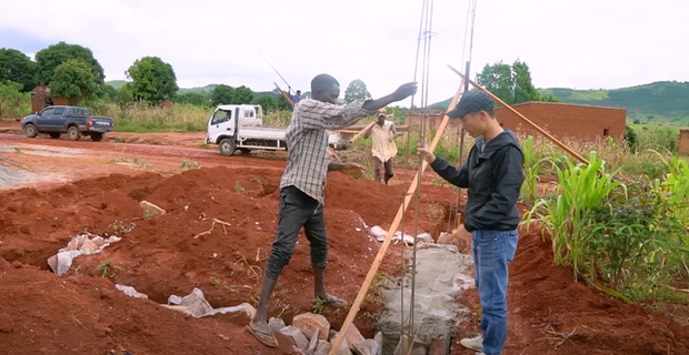 Mua đất, xây nhà tặng cho nhân viên, Quang Linh được khen tinh tế bởi điều này - Ảnh 5.