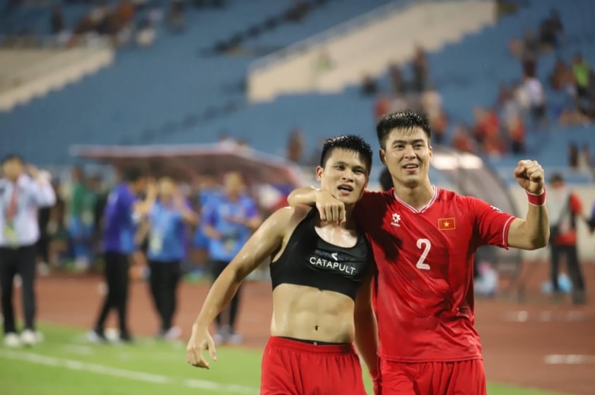 Trực tiếp Việt Nam 3-2 Philippines: Tuấn Hải!!! 476540