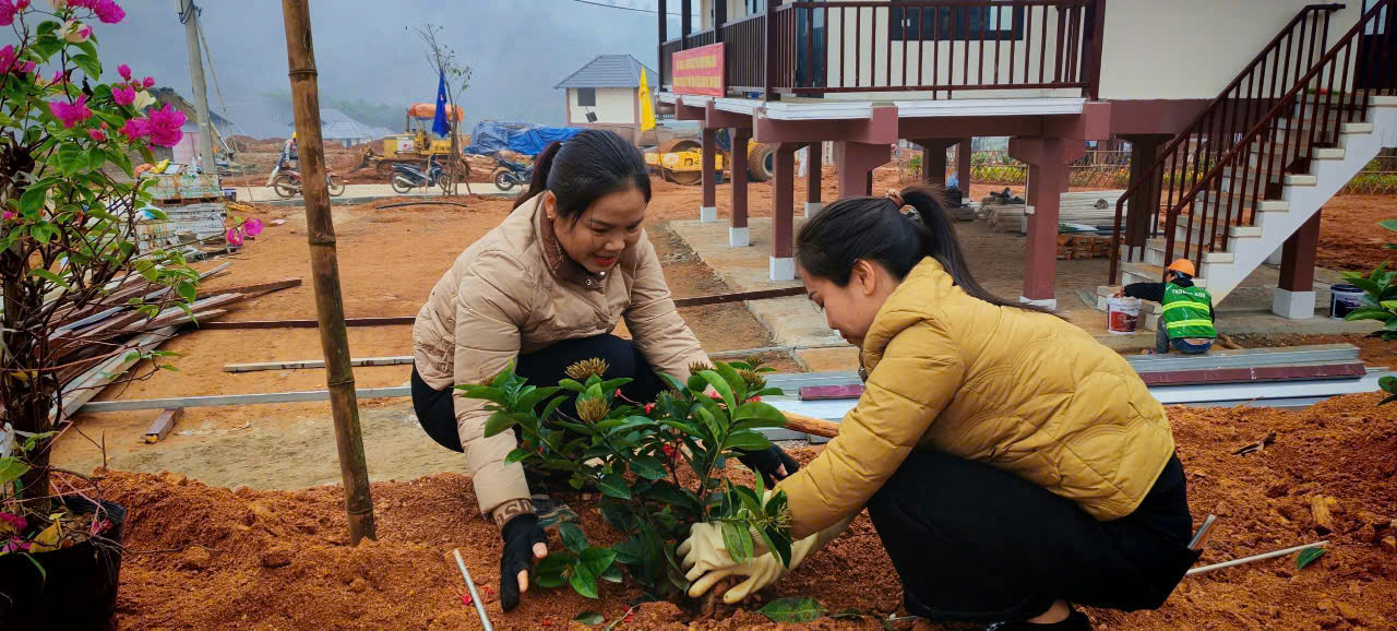 ẢNH: Khu tái định cư Làng Nủ gấp rút chuẩn bị 'về đích', ngày khánh thành đang đến rất gần- Ảnh 7.