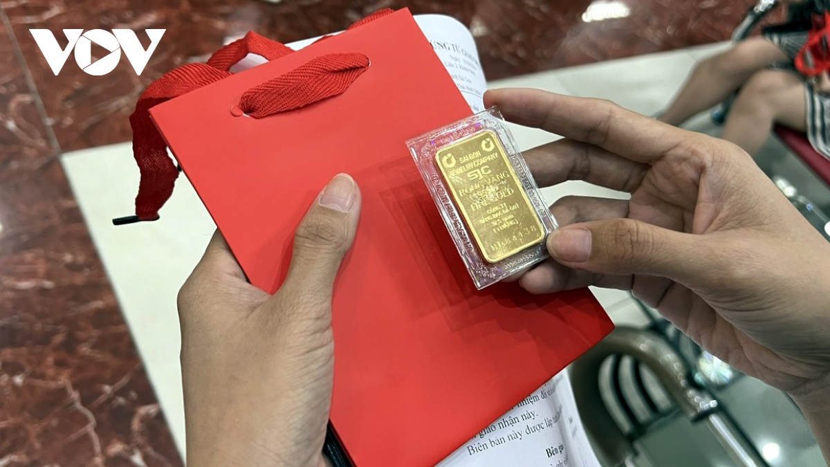 gia vang hom nay 10 3 vang sjc dang duy tri muc 92,9 trieu dong luong hinh anh 1