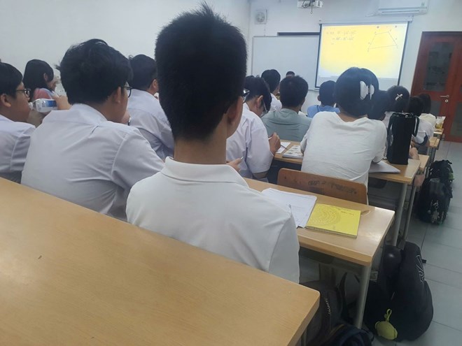 Học sinh TPHCM tại một lớp học thêm. Ảnh: Chân Phúc 