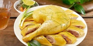 Thịt gà chớ luộc cùng muối và nước lã kẻo tanh lại đỏ, thử làm theo cách này gà vàng da, ngọt thịt