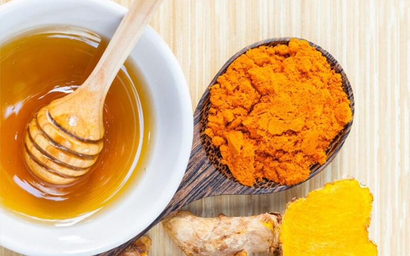 Uống nghệ tươi với mật ong có tác dụng gì là thắc mắc của nhiều người