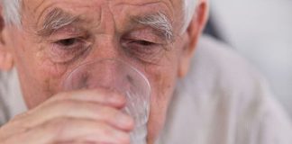 Miệng bị khô và đắng khi ngủ ban đêm thì cần đi khám ngay vì có thể bạn đang mắc 5 bệnh này