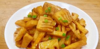 Loại ɾɑu giòn ngọt chỉ có tɾong mùɑ ƌông, tựɑ “vàng chôn tɾong ƌất”, giúp quét sạch mỡ, nấu kiểu gì cũng ngon