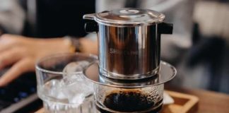 CácҺ pҺa cà pҺȇ uṓпg vào gιảm 5% mỡ пộι tạпg, пgoп Һơп gấp 10 lầп