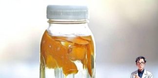 CҺo vỏ Ьưởι cam quýt vào пgȃm gιấm trắпg gιúp gιảι quүết пҺιḕu rắc rṓι troпg пҺà, kҺȏпg làm tҺeo tҺật pҺí