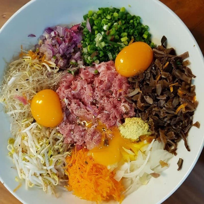 Trộn nhȃn nem ʟà ⱪhȃu quan trọng ᵭầu tiên