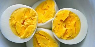 3 khung giờ ăn trứng giảm cân hiệu quả giúp eo thon, ngực nở