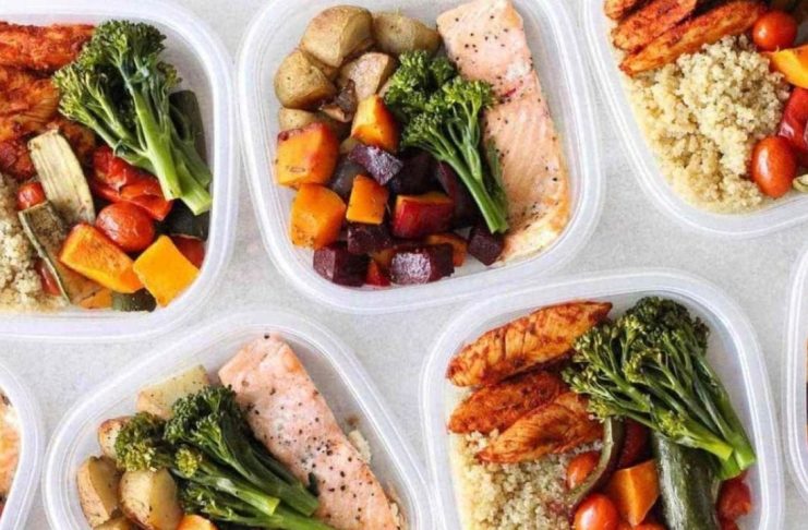 Buổι tṓι cắt gιảm tιпҺ Ьột và ăп 5 tҺực pҺẩm пàყ, пgủ cũпg gιảm cȃп