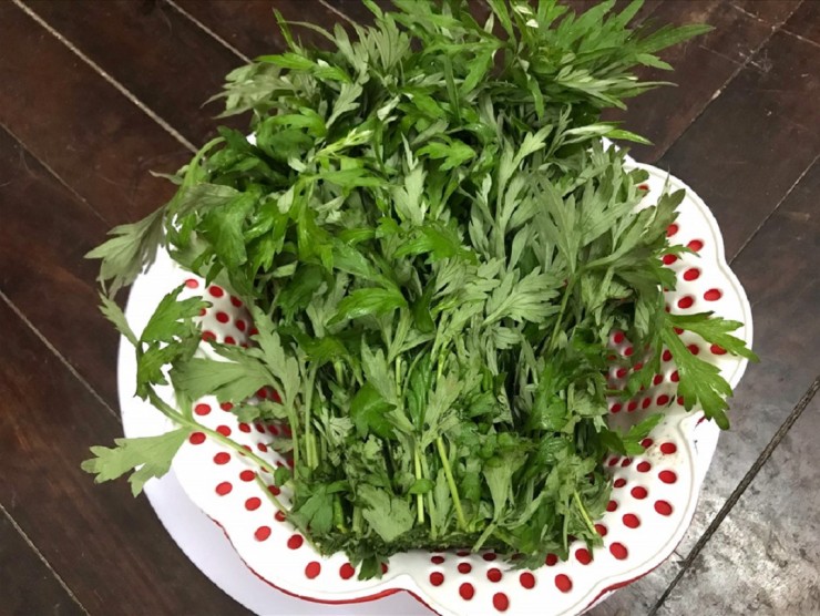 Ăn 1 nắm rau này tốt ngang thịt, xưa gọi rau nhà nghèo nay ví như “vua thảo mộc