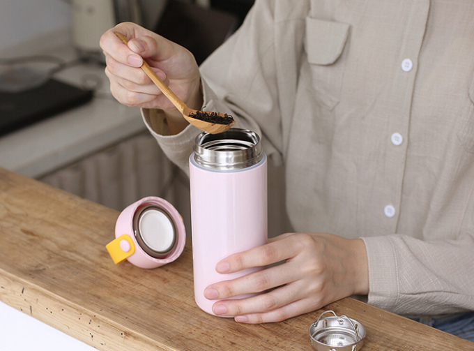 Khuyên chȃn thành: 5 loại nước này bỏ vào bình giữ nhiệt dễ thành “thuṓc ᵭộc” lúc nào khȏng hay- Ảnh 3.