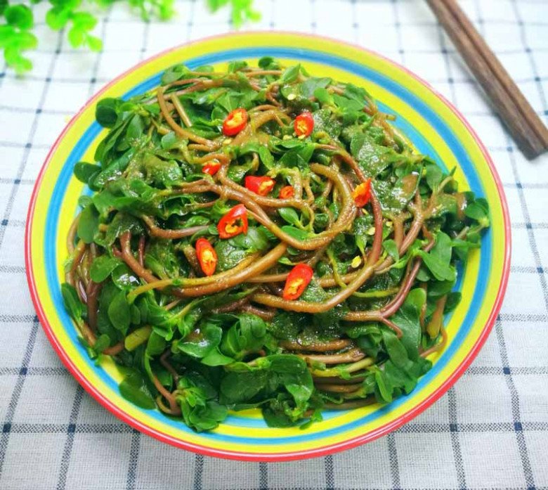 3 loại rau “trường thọ” cả thḗ giới săn lùng, Việt Nam mọc ᵭầy vườn nhưng ít người hái - 2